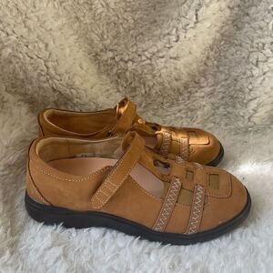 Sure fit leather tan suede Mary Jane Velcro strap flats size 10W